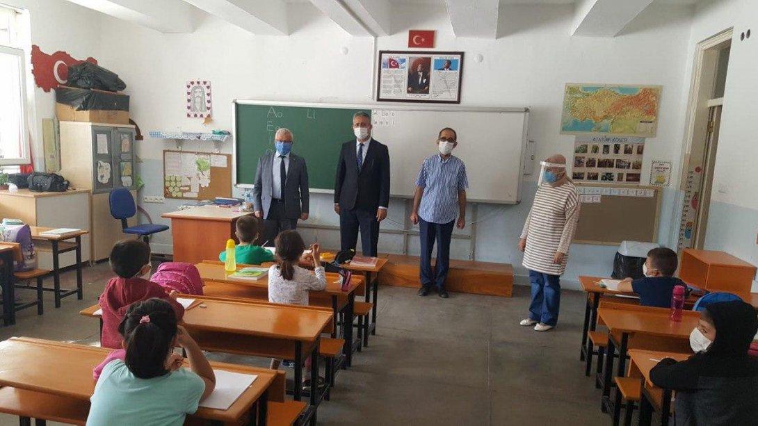 İlçe Milli Eğitim Müdürümüz Sayın İbrahim ATAMAN Kazım Dirik İlkokulunu Ziyaret Etti.
