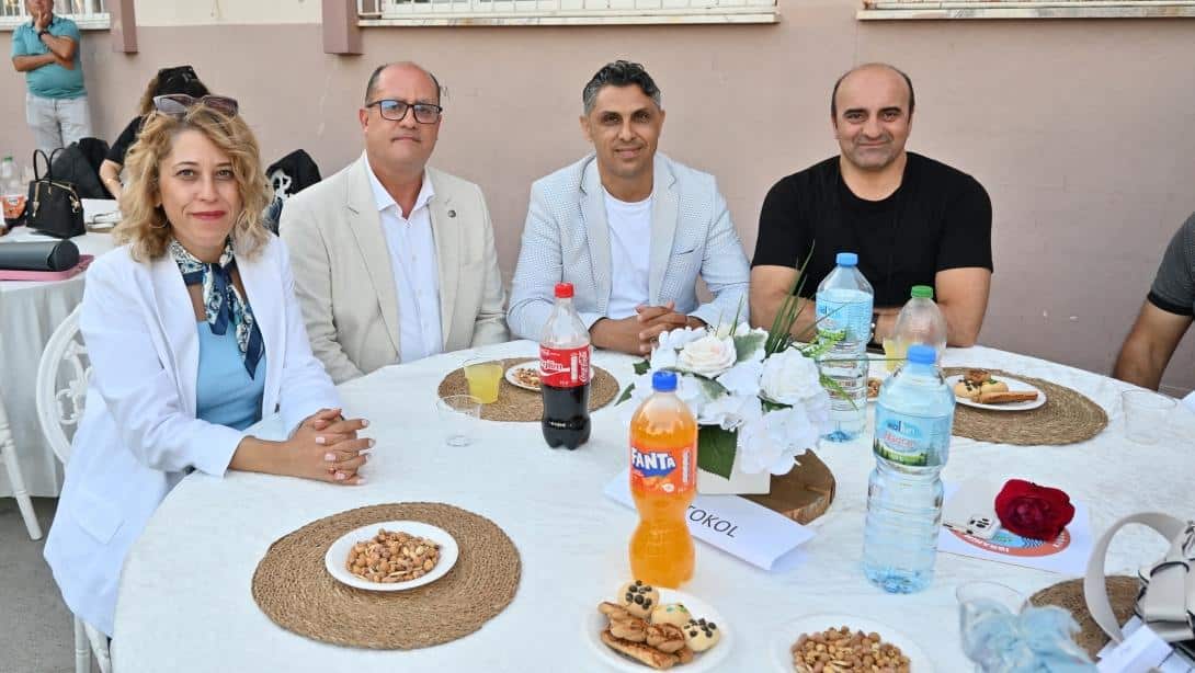 İbrahim Zeki Emgin İlkokulu'nda Mezuniyet Töreni Düzenlendi